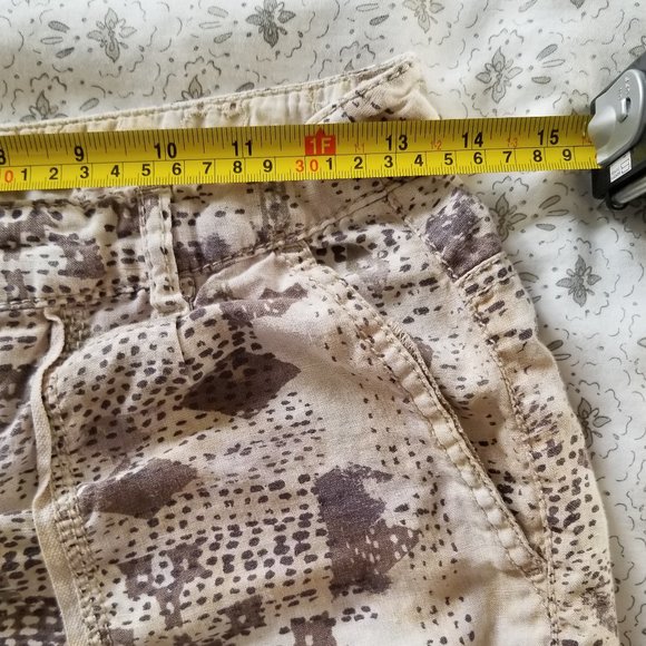 Women's Allover Print Shorts - Picture 5 of 5